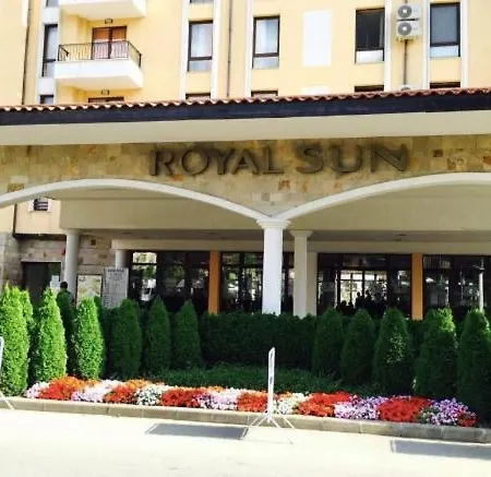 At Royal Sun, Sunny Διαμέρισμα *
