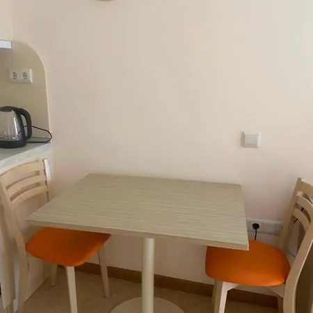 At Royal Sun, Sunny * Σάνι Μπιτς