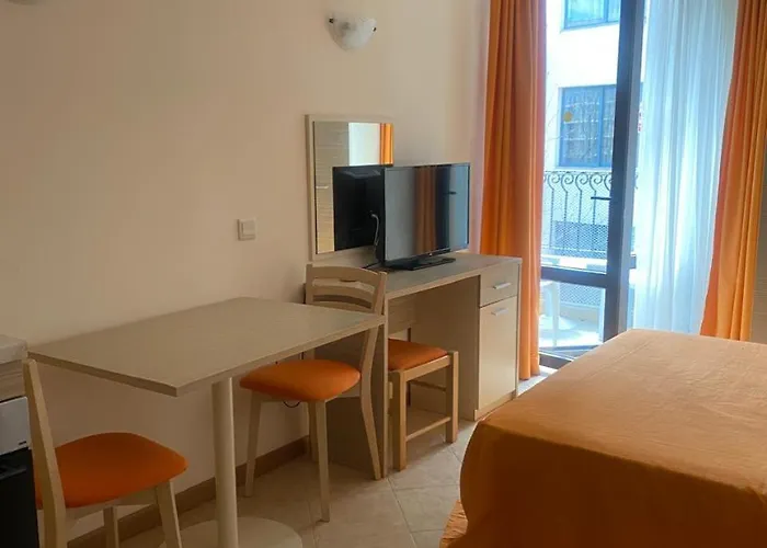 At Royal Sun, Sunny Appartement